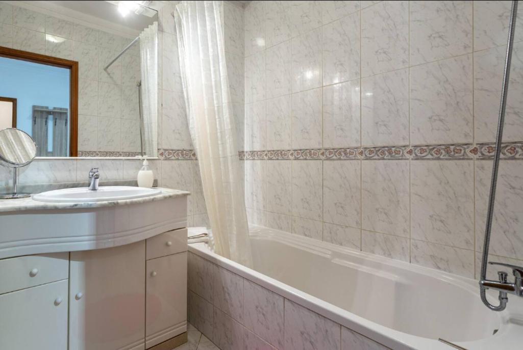 Blife Candya Private Rooms Faro Bagian luar foto